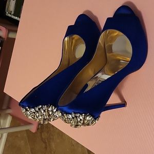 Badgley Mischka blue heels size 7.5